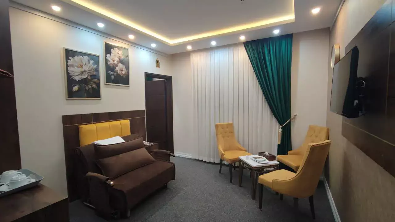 Alibaba https://cdn.alibaba.ir/ostorage/hotel-accommodation-images/69d63f32347d52b68c6acbae_سوئیت یک خوابه برای دو نفر.webp